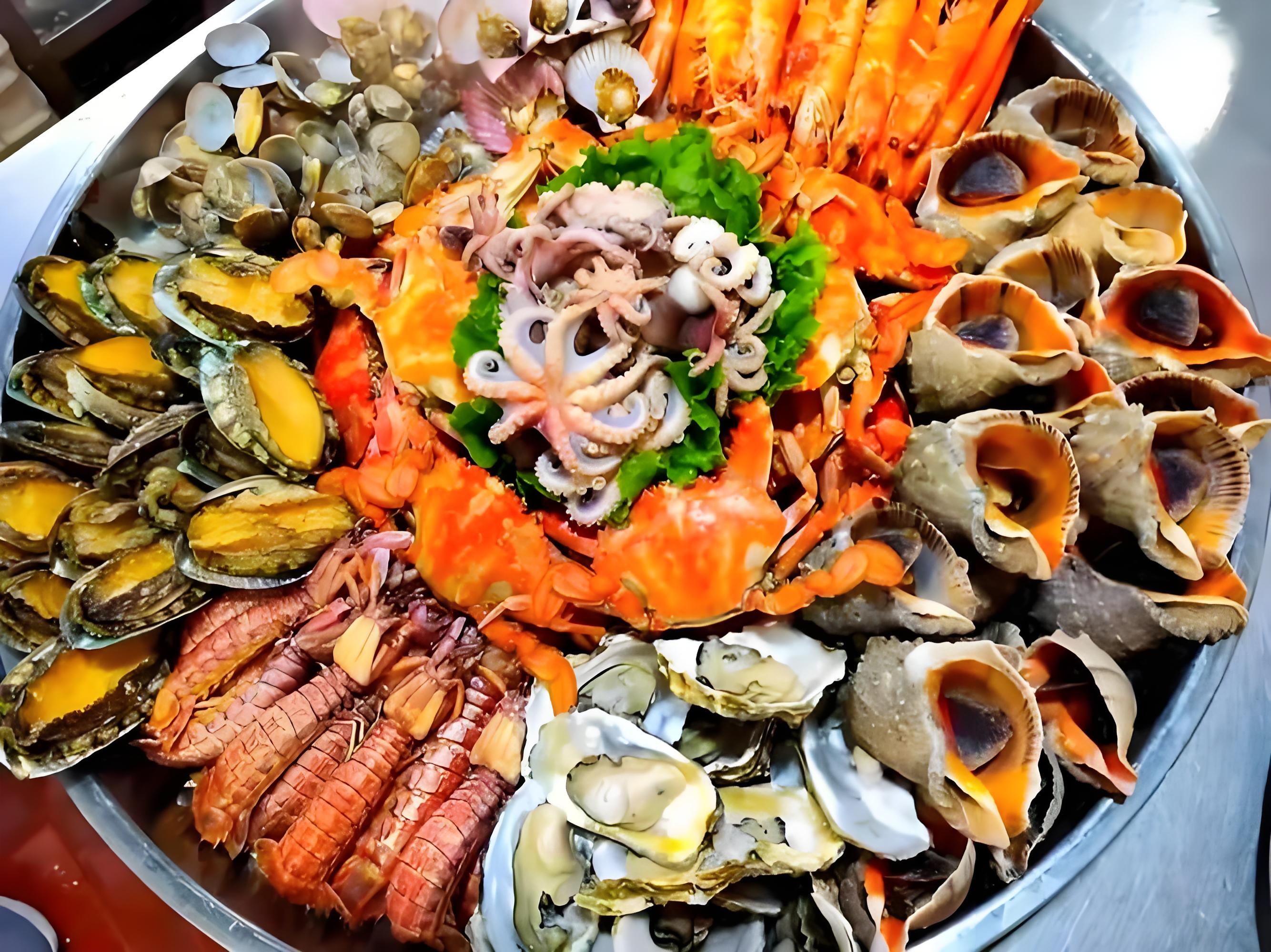 渤海湾鲜宴，一城海味藏人间 —— 鲅鱼圈海鲜与特色美食全览